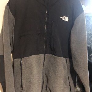 Mens size medium The North Face lightweight jacket